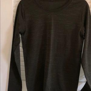 Lululemon long sleeve top